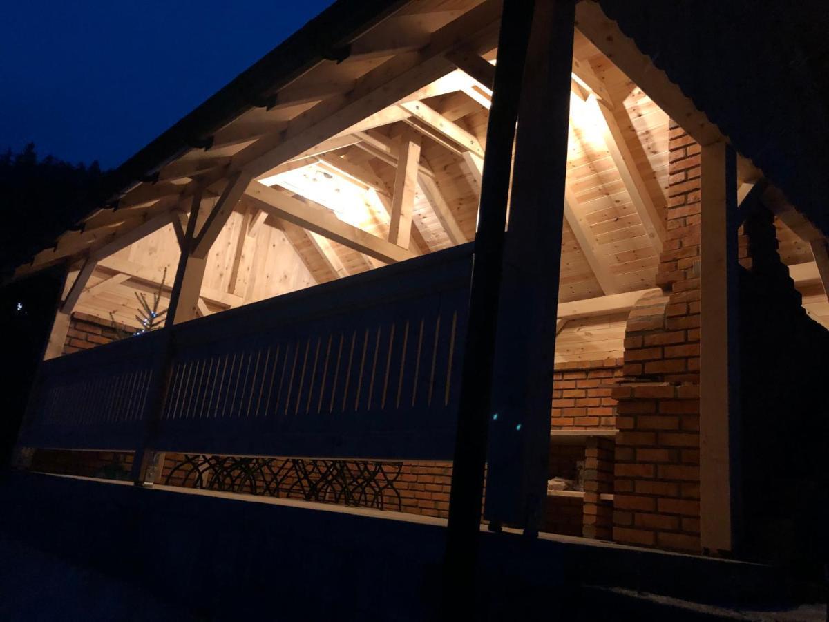 バイレ・トゥシュナド Casa Karola Haz Bed & Breakfast エクステリア 写真